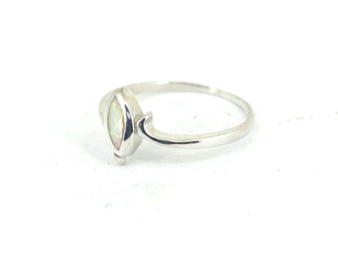Vintage Gorgeous White Opal Flower CZ Design Ring 925 Sterling Silver RG 4734