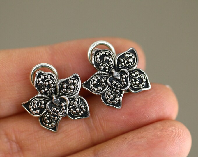Vintage Antique Granulated Lily Flower Design Clip On Earrings Sterling Silver 925 ER 1608