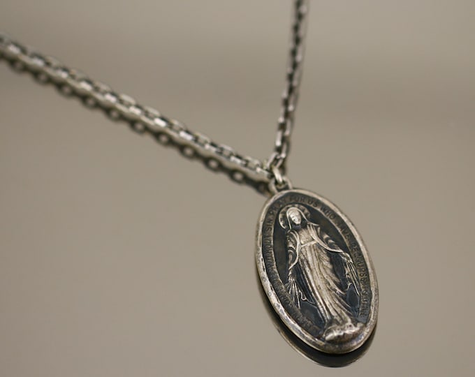 Vintage Antique Religious Mary Miraculous Design Necklace 925 Sterling Silver NC 1899