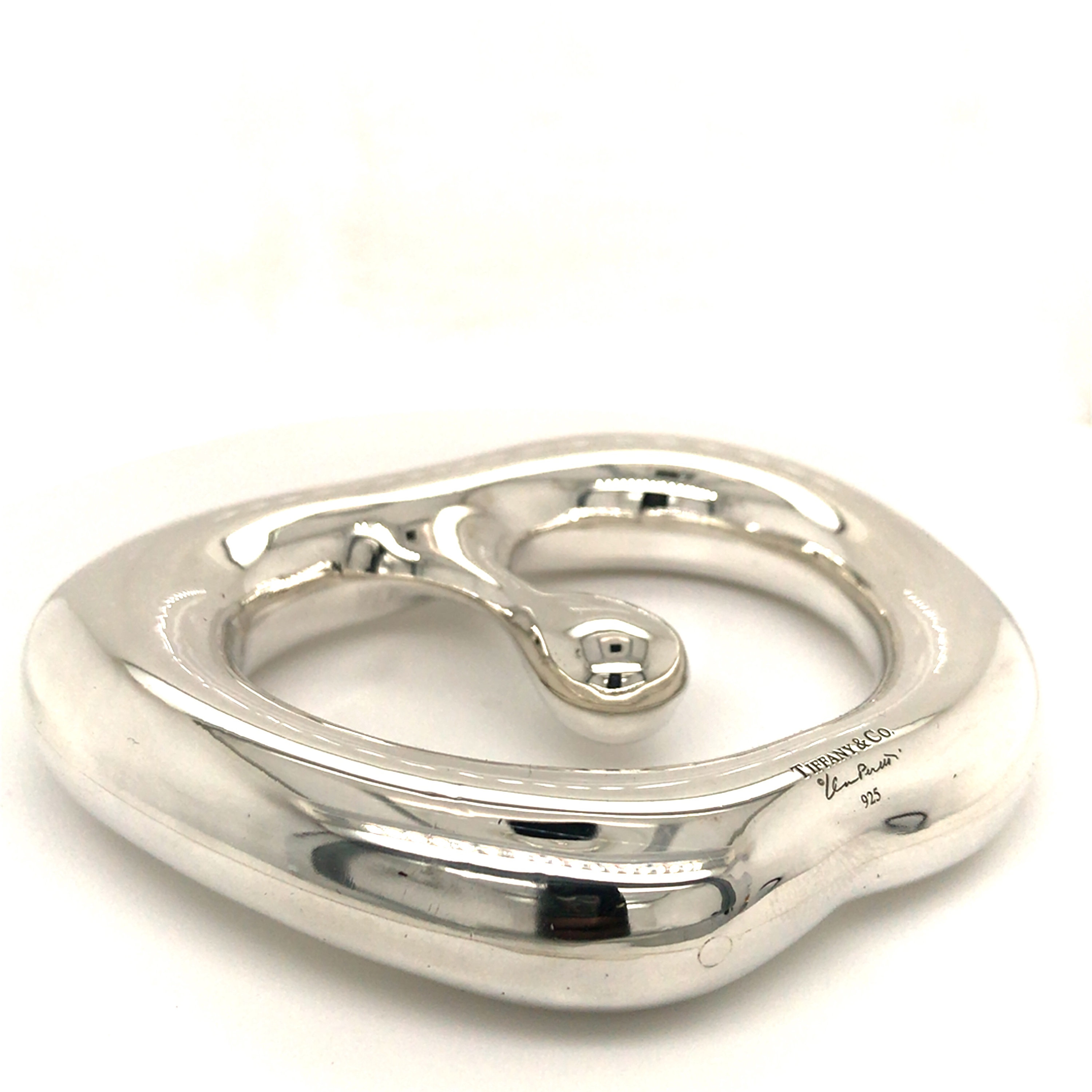 Tiffanyティファニーエルサペレッティラトル