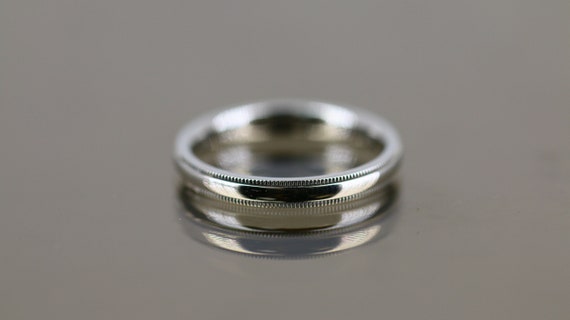 Size 8.5 Platinum Thin Plain Milgrain Beautiful W… - image 2