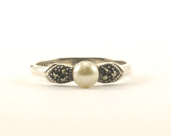 Vintage Size 5.75 Faux Pearl Marcasite Ring 925 Sterling Silver RG 1766-E