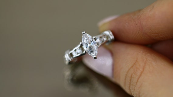 Size 6 Sparkling Marquise Shape Crystal CZ Design… - image 5