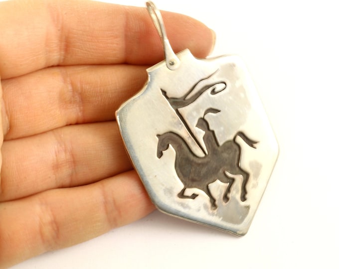 Vintage Designer Knight Medieval Design Pendant 925 Sterling PD 2292