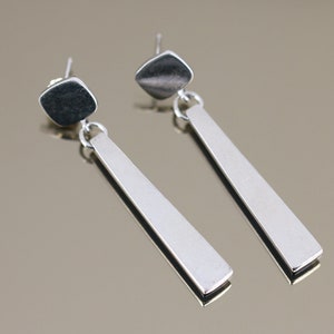 Vintage Beautiful Long Elegant Geometric Design Drop Dangle Earring Sterling 925 ER 1415