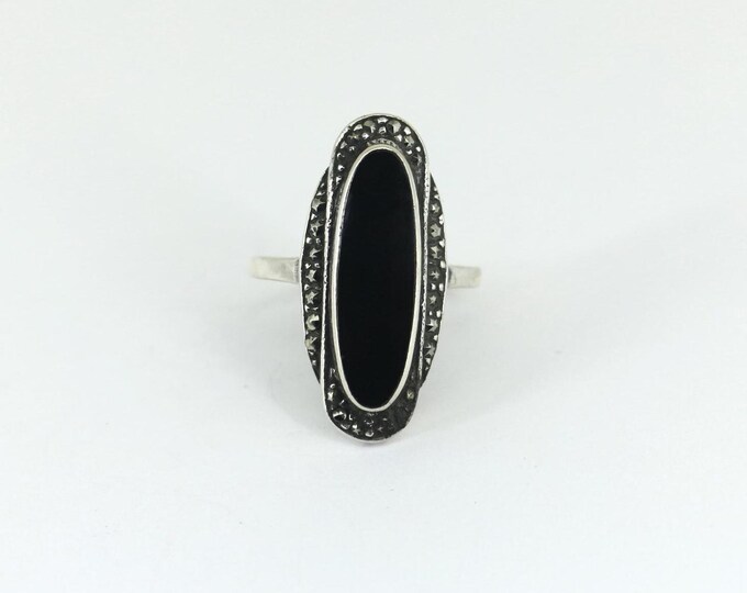 Vintage Size 9 Elongated Black Onyx Marcasite Design Ring 925 Sterling RG4750