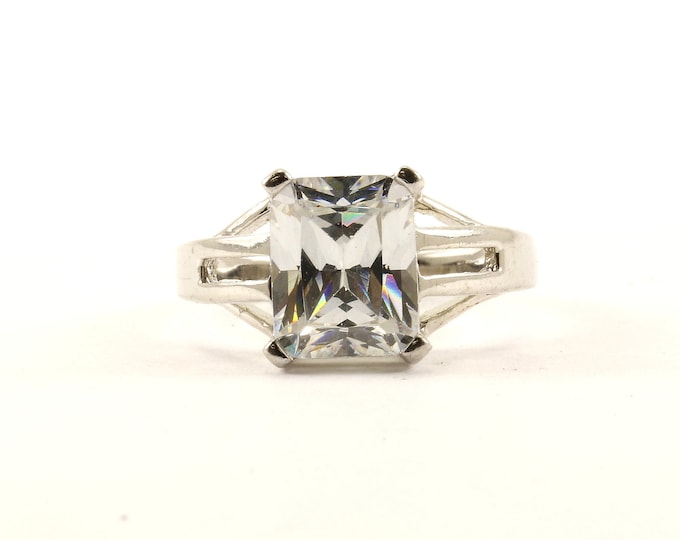 Vintage Size 7.25 Emerald Cut Sparkling Crystal Design Ring 925 Sterling Silver RG 2923