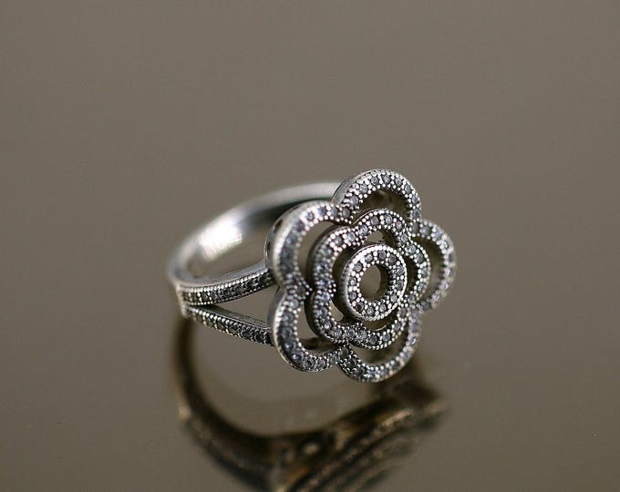 Vintage Beautiful Flower Floral White Crystals Design Statement Ring 925 Sterling Size 6 RG 3826