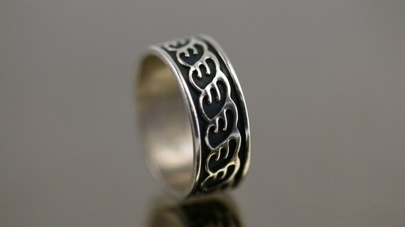 Vintage Size 9 Mexico Scroll Abstract Design Band Ring 925