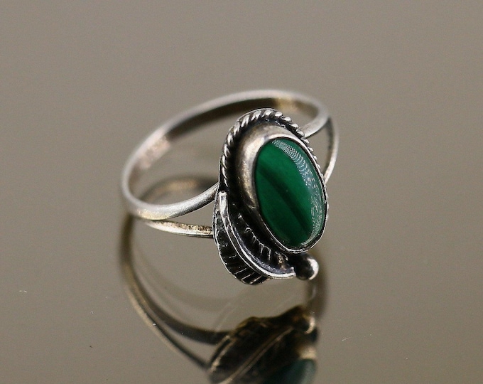 Vintage Navajo Braided Oval Green Malachite Stone Design Ring 925 Sterling Silver Size 7.25 RG 4424