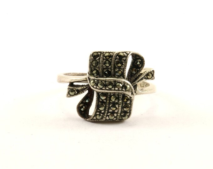 Vintage Size 6.25 Ribbon Design Marcasite Cocktail Ring 925 Sterling RG 3470