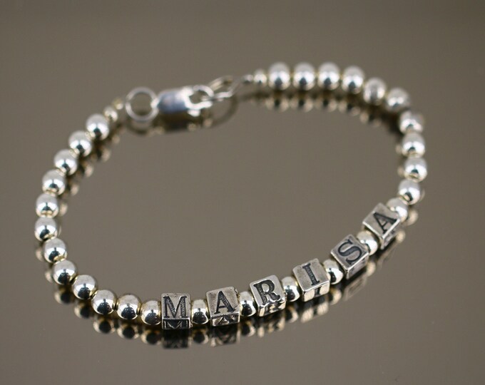 Vintage Beads Beaded Marisa Name Charm Design Chain Link Bracelet 925 Sterling Silver BR 3679