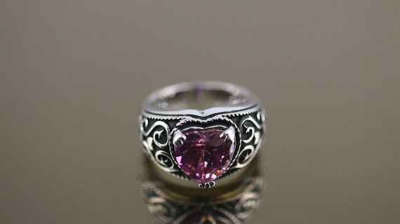 Vintage Size 6 Heart Shape Pink Shiny Crystal Cz … - image 4
