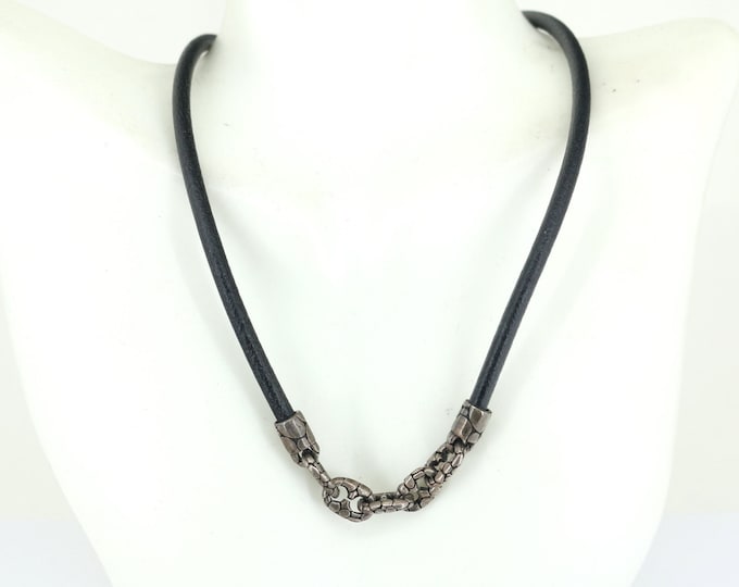 Vintage Men's Black Leather Cord Design Necklace 925 Sterling Silver NC 2144