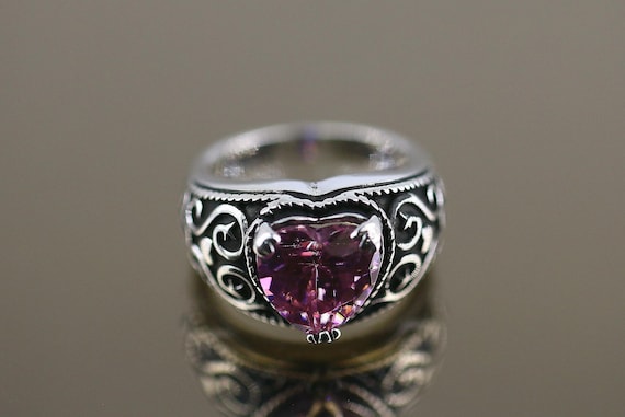 Vintage Size 6 Heart Shape Pink Shiny Crystal Cz … - image 1