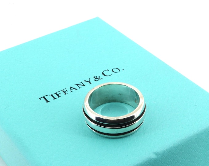 Authentic Tiffany & Co  Band Ring 925 Sterling Silver Size 8  RG 1935