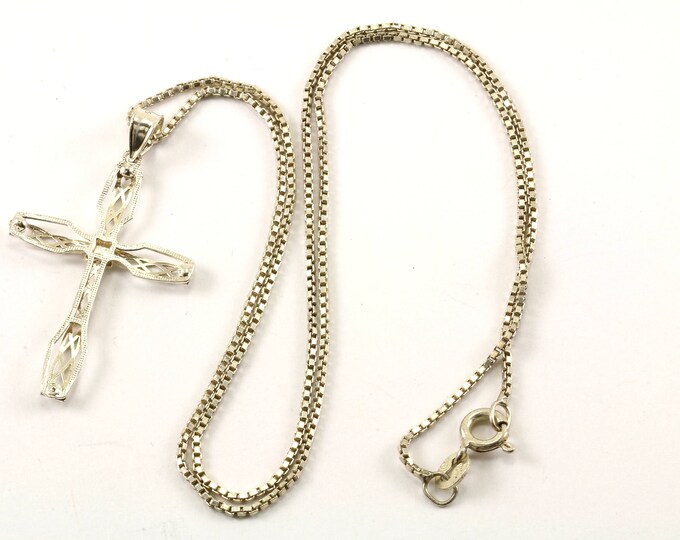 Vintage Cross Design Necklace 925 Sterling Silver NC 1209