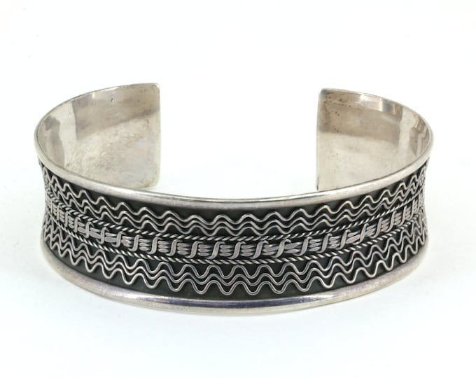 Vintage Wavy Design Wide Cuff Bracelet 925 Sterling Br 3834