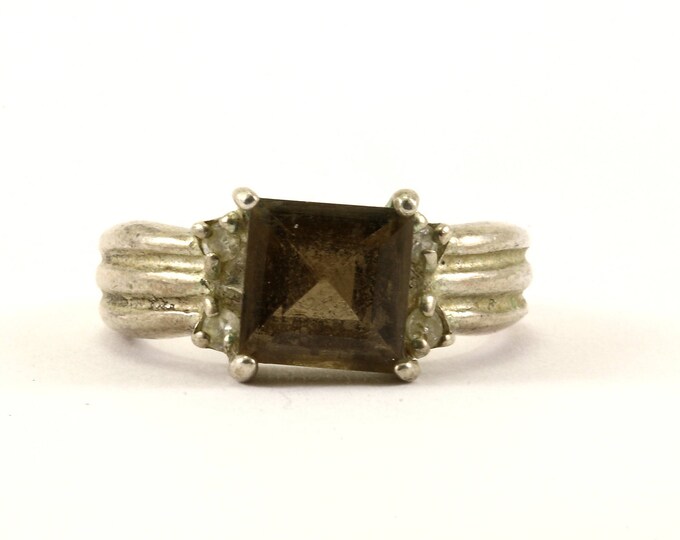 Vintage Size 7 Princess Cut Brown Color Crystal Inlay Ring 925 Sterling Silver RG 2973