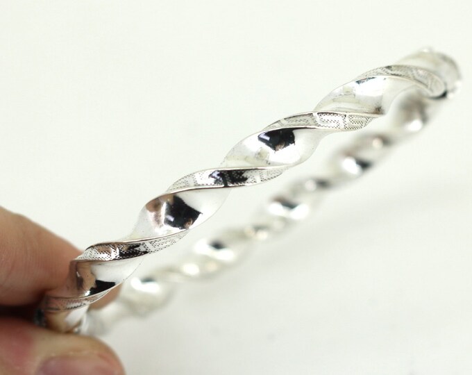 Vintage Square Twisted Hinged Bangle Bracelet 925 Sterling BR 2967