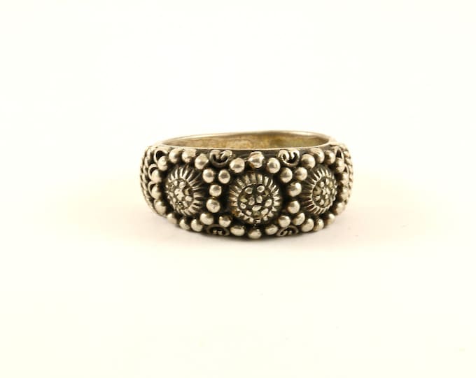 Vintage Size 9 Beaded Floral Marcasite Design Ring Sterling 925 Silver RG 2187