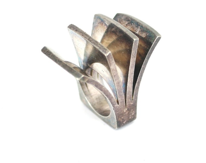 Vintage  Modernist  Finlan Pekka Piekainen Architectural Flared Design Ring 925 Sterling Silver RG 862
