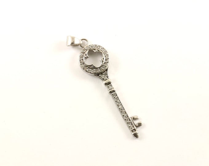 Vintage Beautiful Key Crystals CZ Design Pendant 925 Sterling  PD 2156