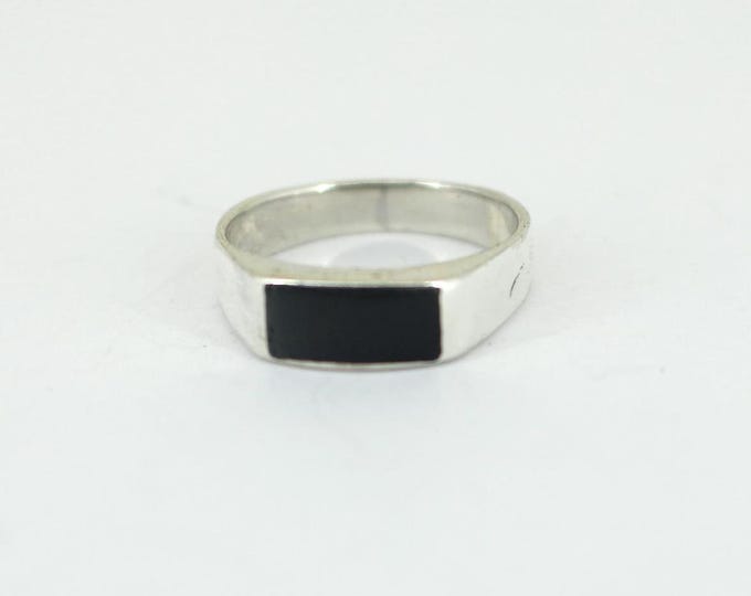 Vintage Size 6  Minimalistic Black Onyx  Statement Ring 925 Sterling Silver RG2882