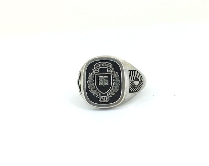 Vintage Luxetveritas Yale University 09 School Ring  925 Sterling Silver Size 9 RG 3481