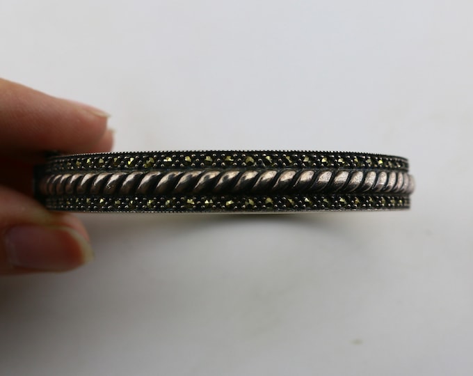 Vintage Beautiful Judith Jack Twisted Rope Marcasite Design Oval Bangle Bracelet 925 Sterling Br 840