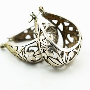Flowers & Leaves Cutout Bead Design U Shaped JEZ Marked Beautiful Vintage Hoop Earrings for Women 925 Sterling Silver Er 815Q