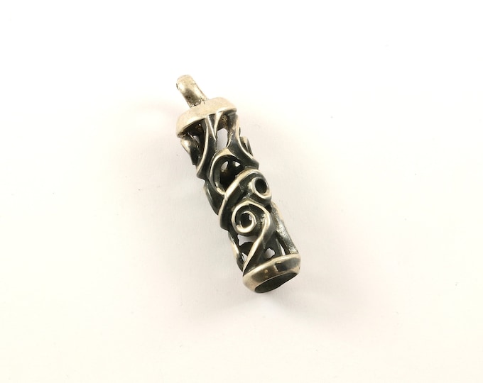 Vintage Beautiful Scroll Cylinder Design Pendant 925 Sterling  PD 1748