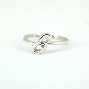 Hermoso anillo vintage con diseño de nombre con letra inicial B en plata de ley 925 RG 4721
