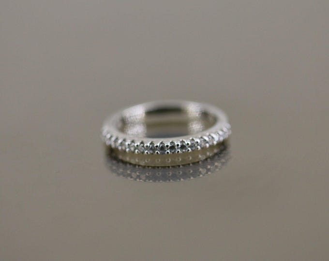 Vintage CZ Crystals Dainty Band Women's Ring 925 Sterling Silver Size 6 RG 3871