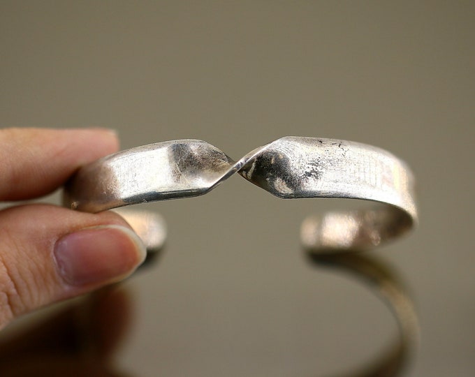 Vintage Plain Simple Twist Scroll Design Cuff Bracelet 925 Sterling Silver BR 171