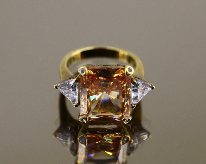 Beautiful Shiny Square Champaign White Crystals Cz Gold Plated Design Statement Ring 925 Sterling Size 8 Rg 4436