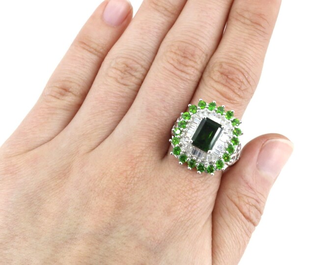 Vintage Size 9 Square Shape White Green Crystals CZ  Ring 925 Sterling Silver  RG 4379