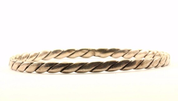 ヴィンテージ！ Sterling Silver Twisted バングル Vintage Sterling Silver Twisted Metal Bangle Bracelet, 10.60