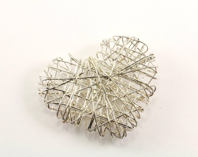 Vintage Wire Design Heart Shape Pendant 925 Sterling Silver PD 1535
