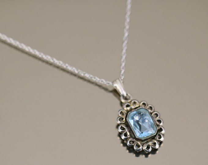 Vintage 18 Inch Aqua Blue Crystal Scroll Design Chain Necklace 925 Sterling NC 1619