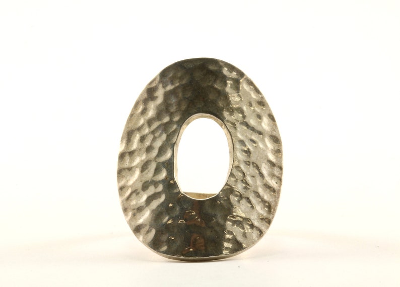 Vintage Open Oval Hammered Design Ring 925 Sterling RG 3181