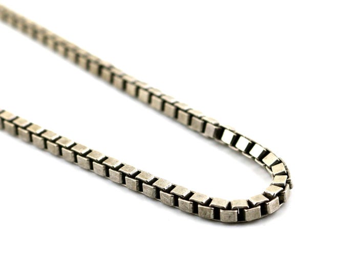 Vintage 17 Inch Men Thick Short Heavy Box Chain Design Necklace 925 Sterling NC 1637J