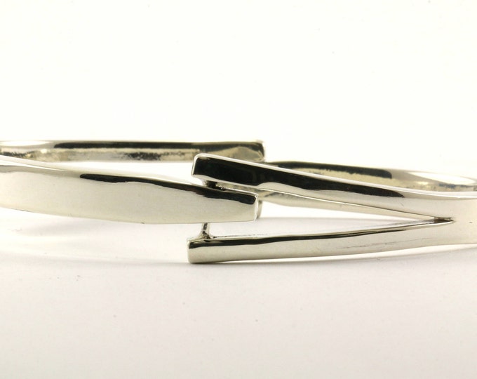 Vintage Ladies Bar Design Bangle Bracelet 925 Sterling Silver BR 258-E