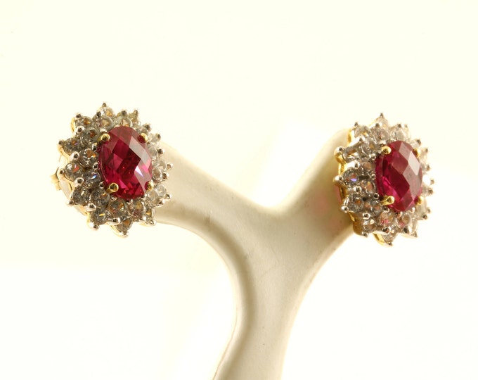 Vintage Sparkling Red Crystal Stud Earrings 925 Sterling Silver ER 111