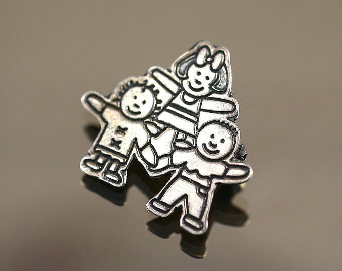Vintage Boy Girl Kids Children Family Design Brooch Sterling 925 BB 2087