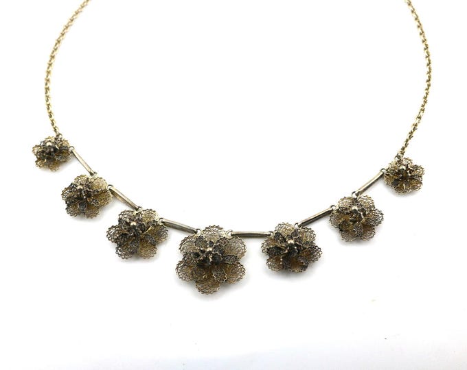 Vintage Beautiful Floral Blossom Filigree Seven Flowers Design Necklace 925 Sterling Silver NC 276J