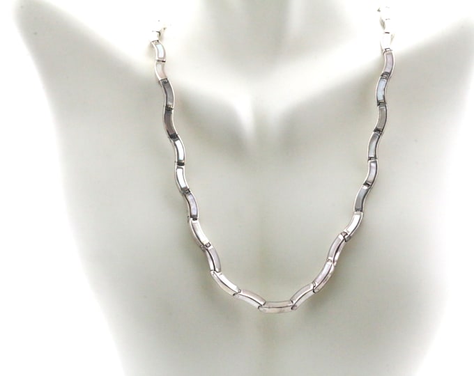 Vintage 16 Inch Flat  Plain  Wave Wavy Chain Design Necklace 925 Sterling NC 735