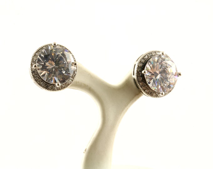 Vintage Beautiful Round Pave Sparkling Crystals CZ Design Stud Earrings Sterling Silver ER 1061