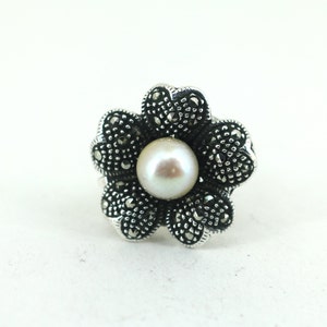 Vintage Size 6 Pearl & Marcasite Floral Ring  Silver 925 Sterling Ring  RG 559