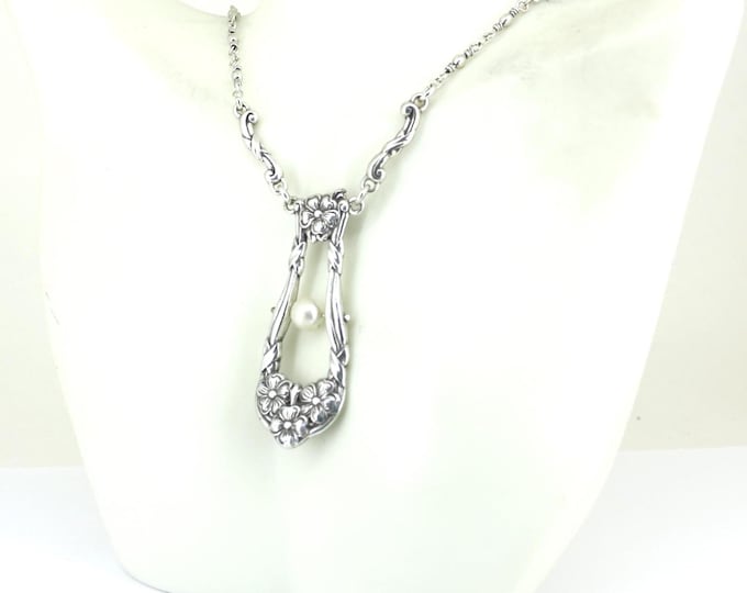Vintage Taiwan Floral Flower Spoon Design Mother of Pearl Necklace 925 Sterling NC 213